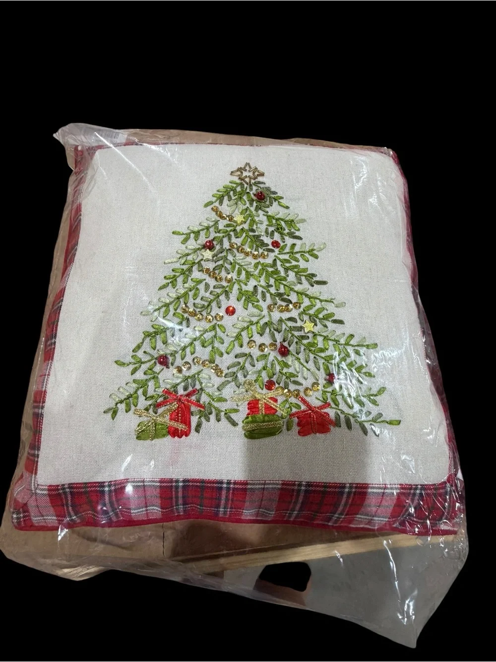 NWT Red Plaid Holiday Throw Pillow Set - Christmas Tree & Wreath